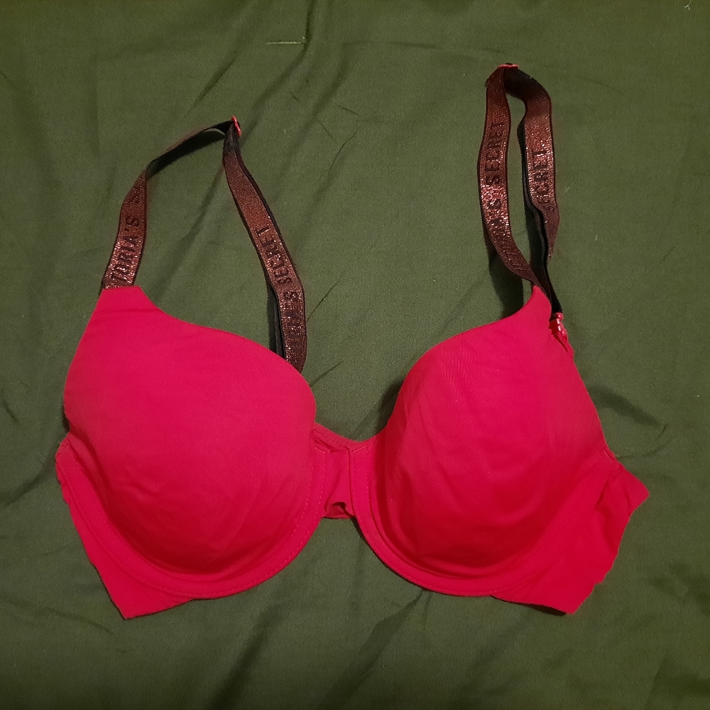 Victoria's Secret t shirt bra